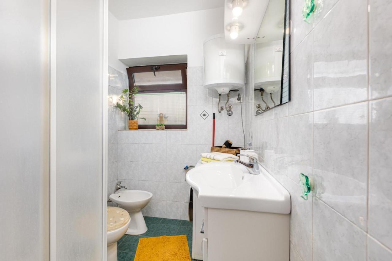 Ferienwohnung Apartman Volaric Krk Town Exterior foto